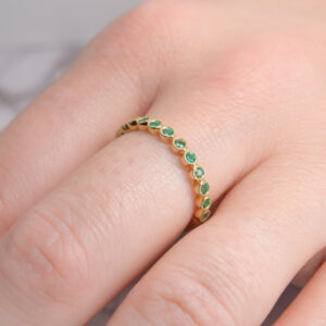 Alternative view of Soleil emerald eternity