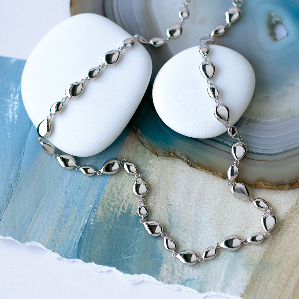 Coast pebble link necklace - Image 4