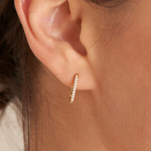 Gold glam oval hoop earrings - Image 2