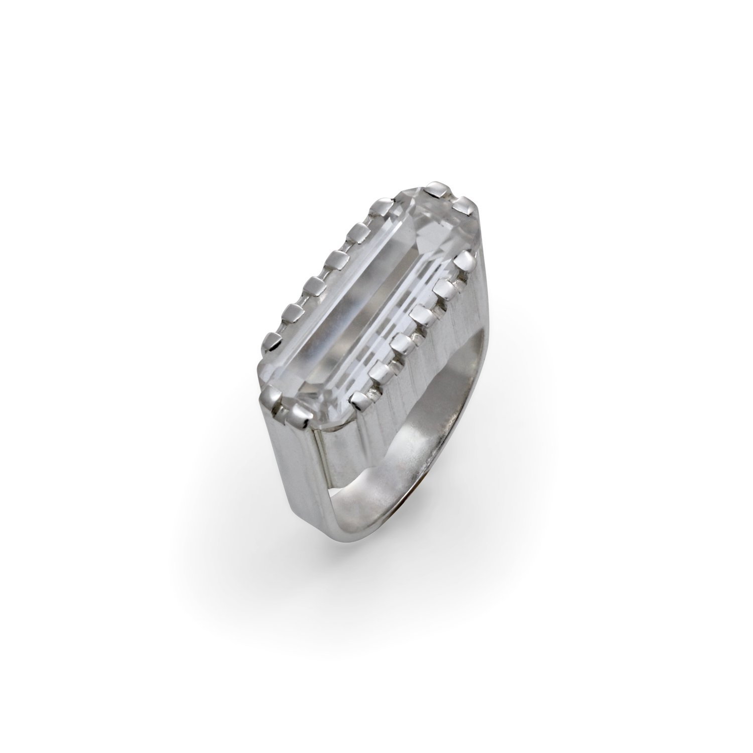Metropolis quartz ring