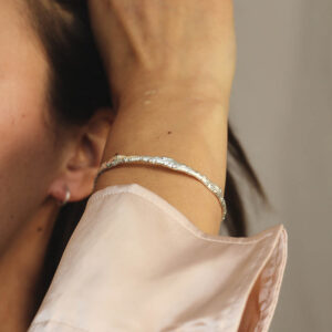 Orno oval open bangle - Image 4