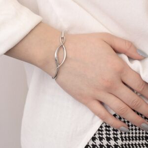 Alternative view of Entwine twist bangle