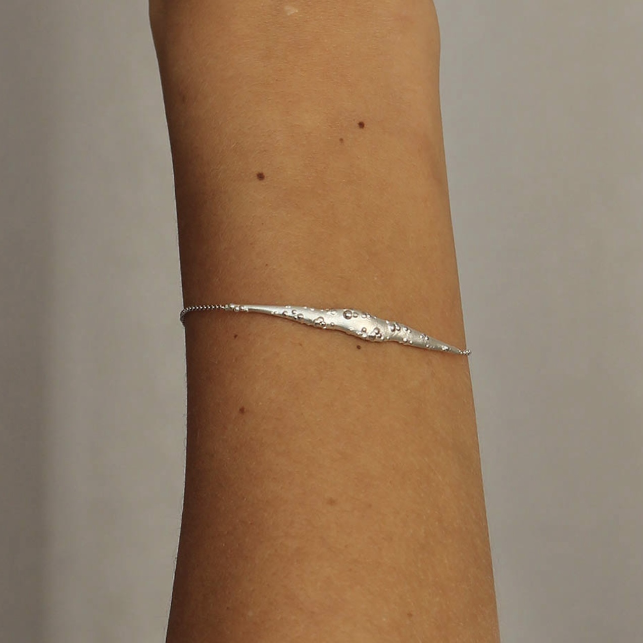 Orno crescent bracelet - Image 3