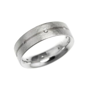 Wide stria diamond set band