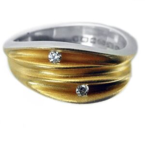 Oyster duo ring
