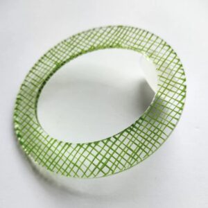 Oval disc bangle