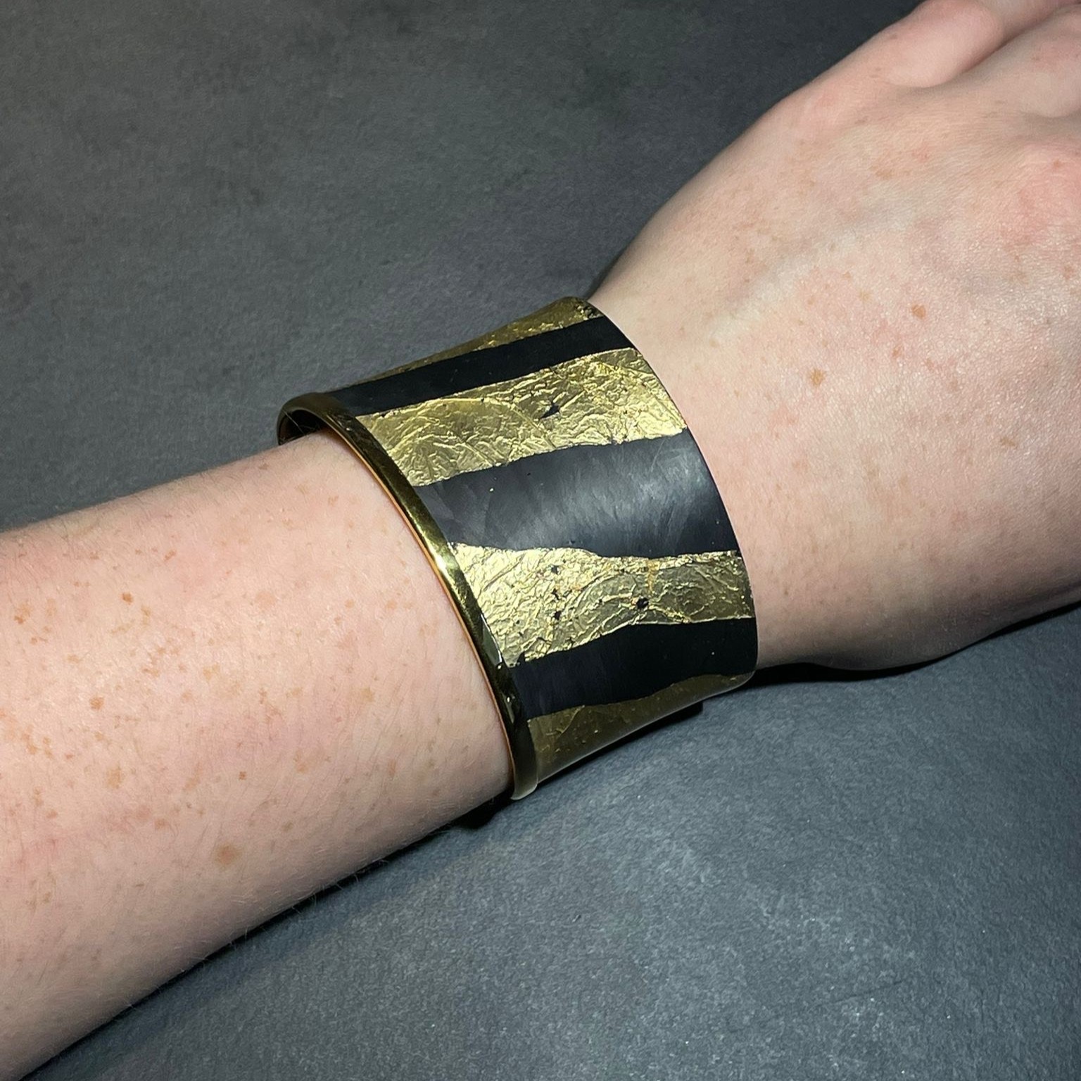 Carbon fibre vermeil cuff - Image 2