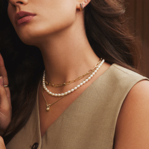 Alternative view of Golden pearl necklace