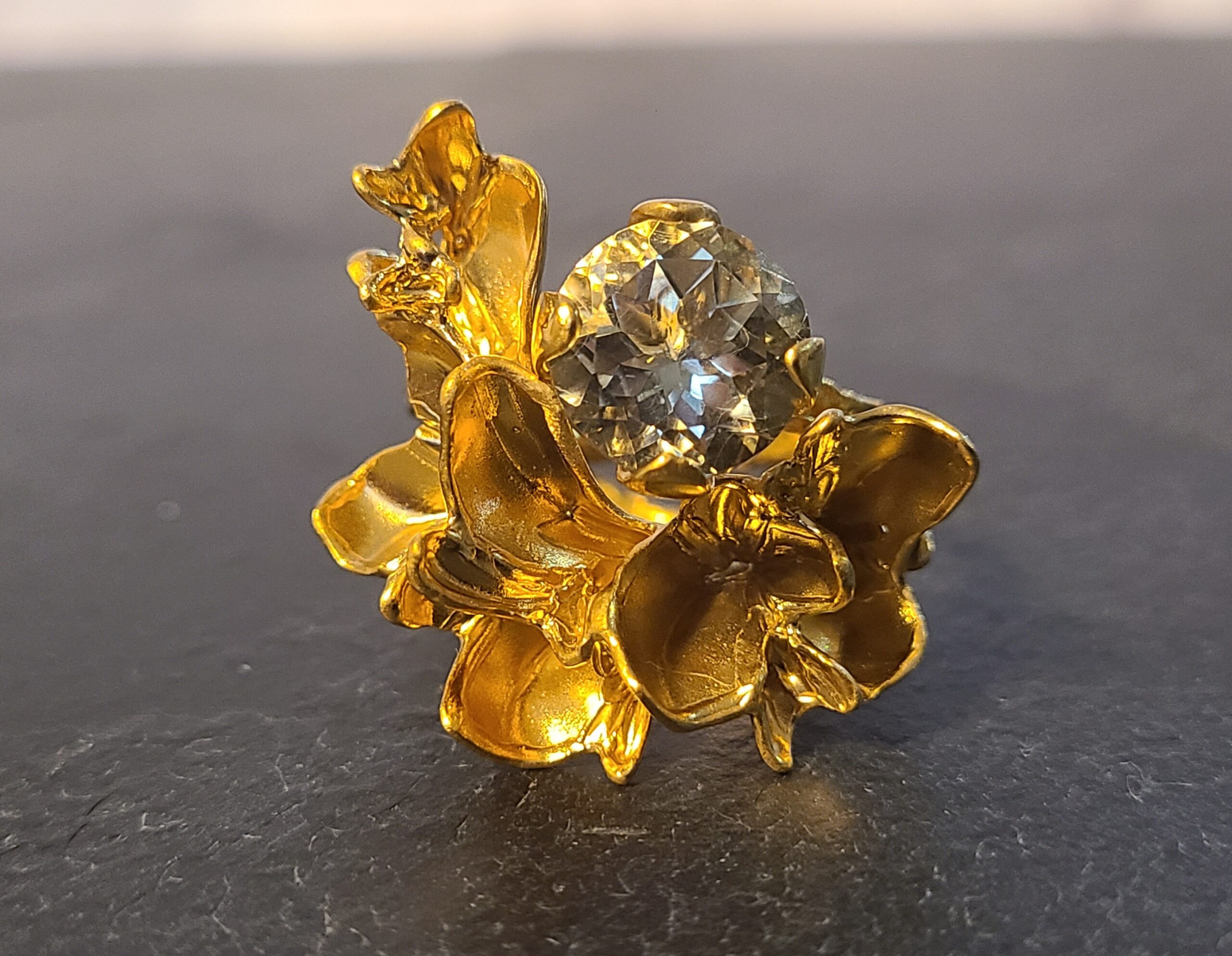 Purely petals golden statement ring - Image 2