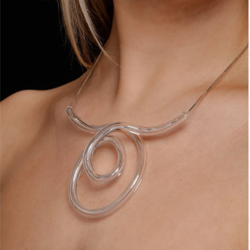 Curlicue necklace