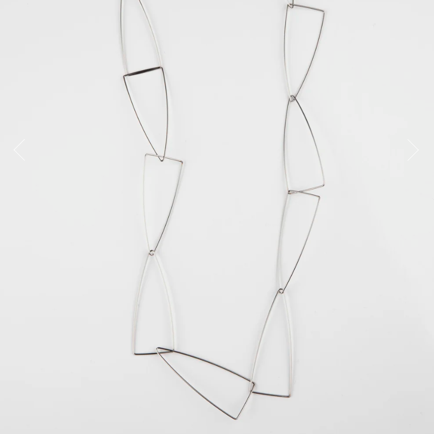 Single large link fankle necklace