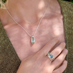 Alternative view of Komorebi green quartz pendant